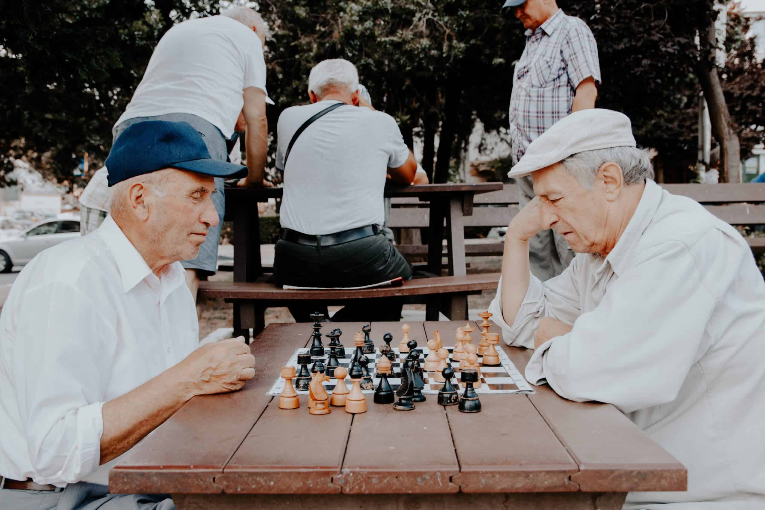 vlad-sargu-ItphH2lGzuI-unsplash Glücklich sein glücklichsein formel erwartungen realität entscheidung