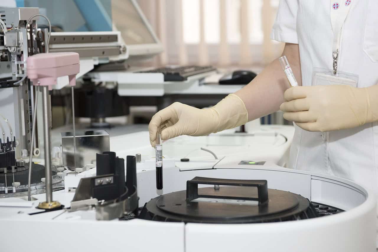 laboratory-ge8bb44c07_1280 Medizinischer Nutzen und Vorteile von Ketamin