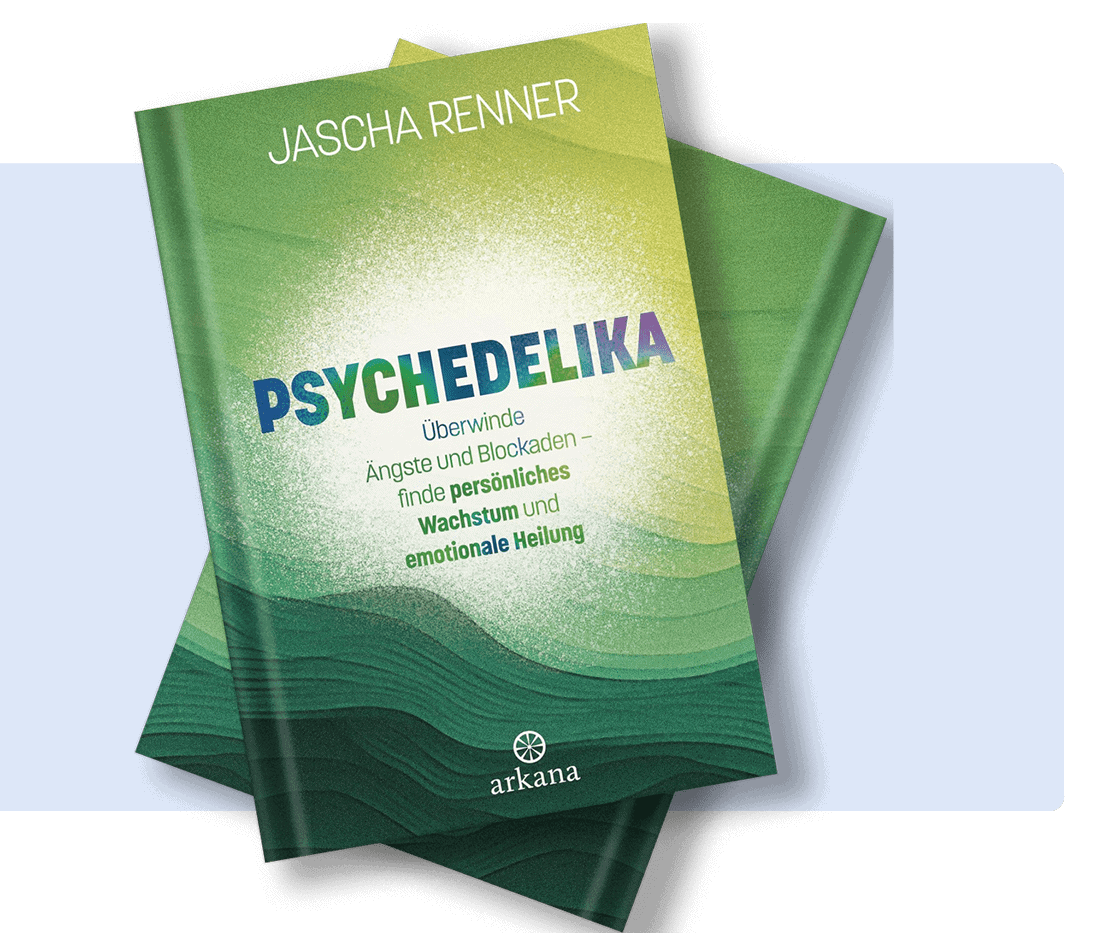 Zwei grüne Bücher mit dem Titel „Psychedelika“ von Jascha Renner liegen übereinander gestapelt. Der Einband ist mit wellenförmigen Mustern verziert.
