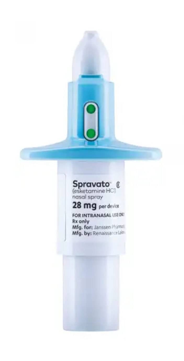 Blau-weiße Nasensprayflasche mit der Aufschrift „Spravato“, mit spitzer Spitze und rundem Boden.